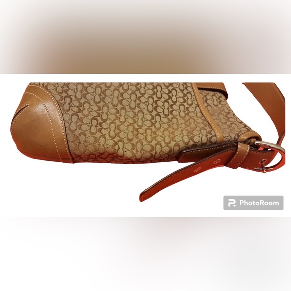 Authentic Coach Signature Jacquard Classic Two-Tone Tan Duffle Crossbody Bag - Picture 6 of 9